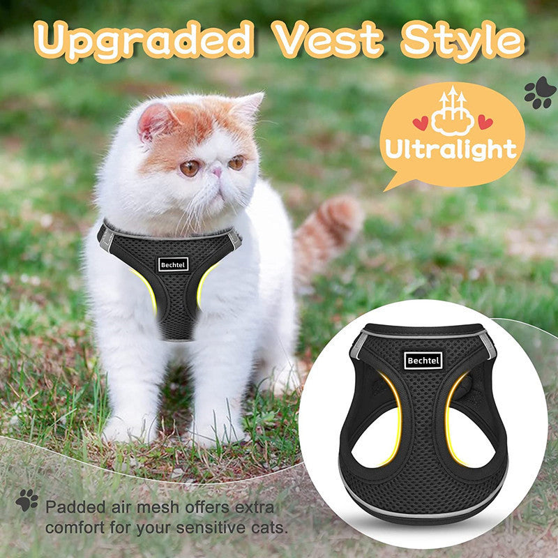 Walk your pet safely with our escape-proof adjustable harness vest with D-ring.
Soft & comfortable for cats & dogs. Available in multiple colors, sizes XS–XL.